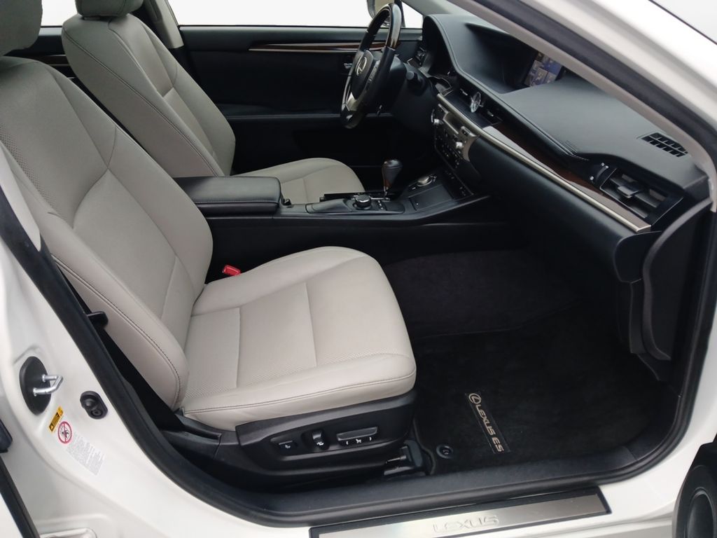 Used Car 2014 Lexus Es  350 For Sale Under $20,000 In Austin, Texas