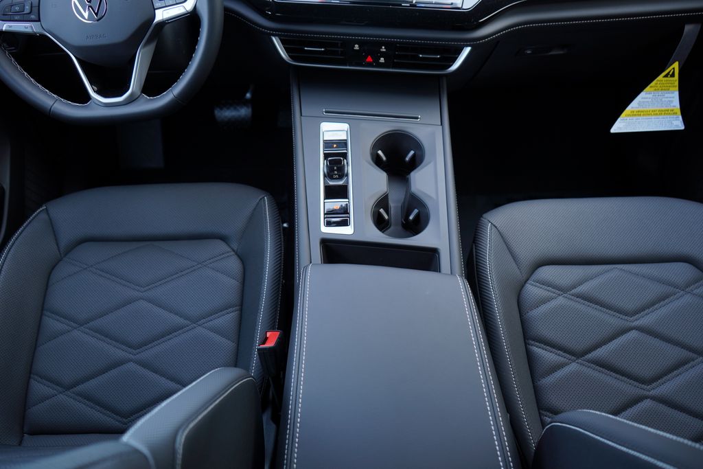 Thumbnail: 2025 Volkswagen Atlas - 16