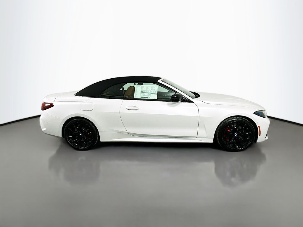 Thumbnail: 2026 BMW 4 Series - 4
