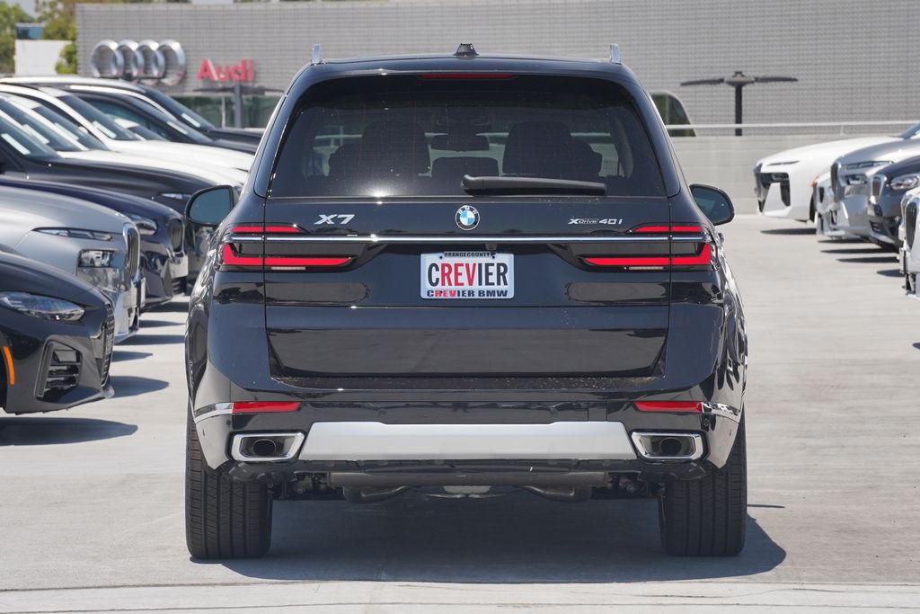 2025 BMW X7 xDrive40i 6