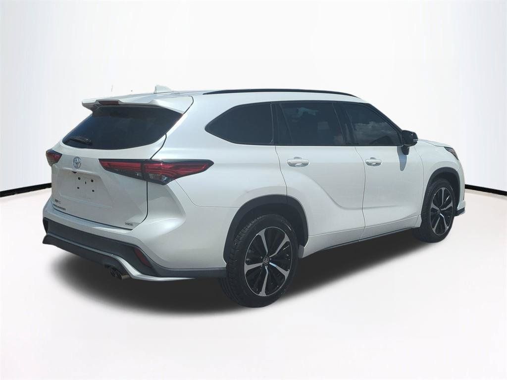 Used 2021 White Toyota XSE image 5