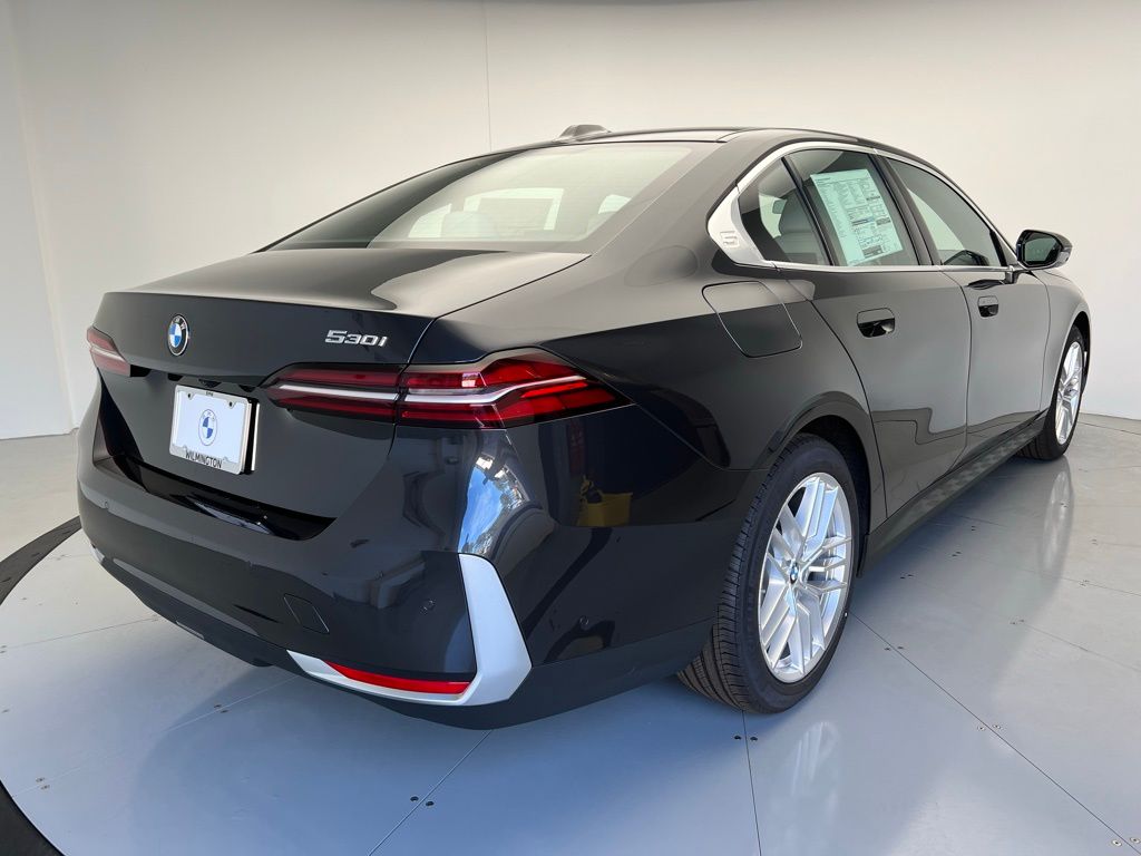 2025 BMW 5 Series 530i 3