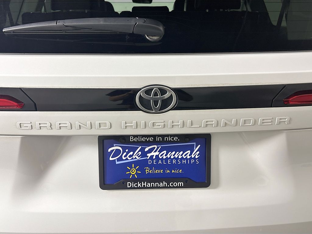 2024 Toyota Grand Highlander Hybrid XLE