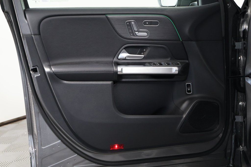 Thumbnail: 2026 Mercedes-Benz GLB - 7