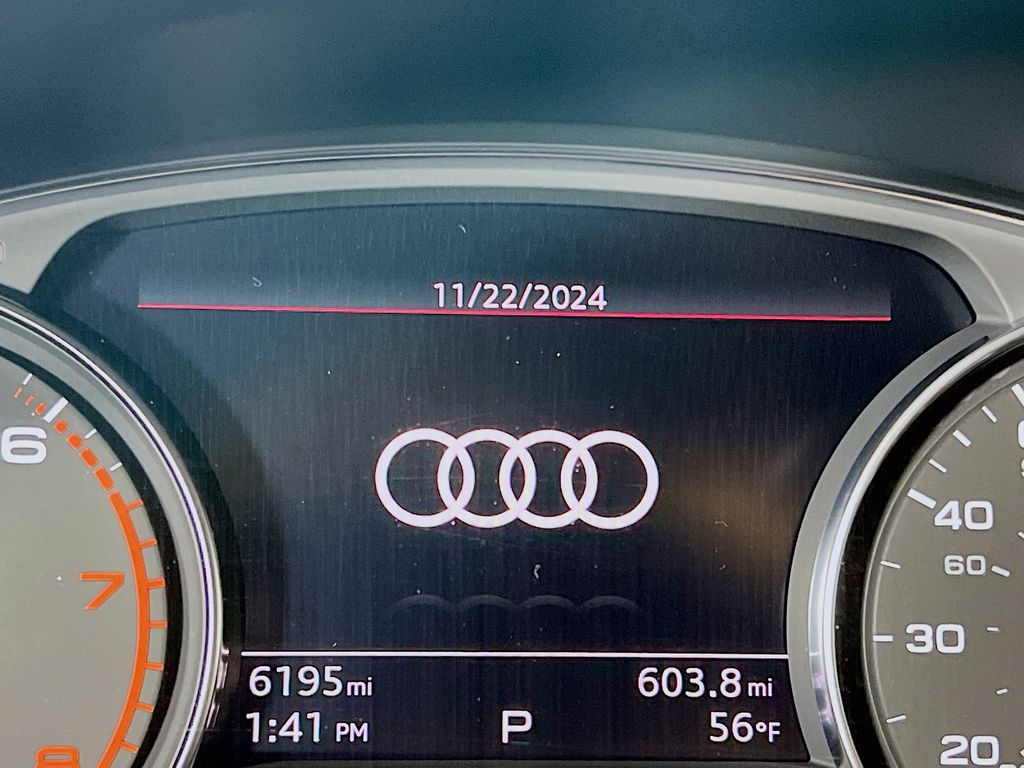 2024 Audi Q5 40 Premium