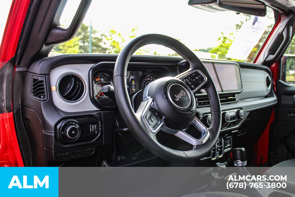 Used 2025 Red Jeep Sahara image 18