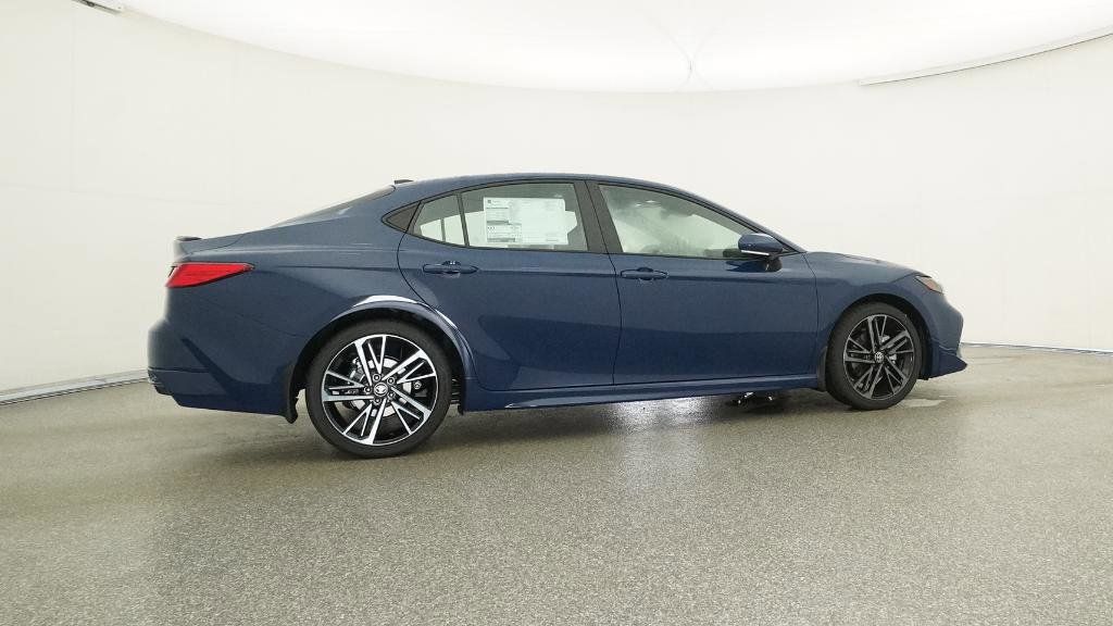Thumbnail: 2025 Toyota Camry - 18