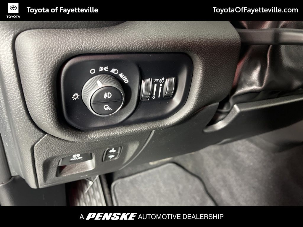 Thumbnail: 2025 RAM 1500 - 27