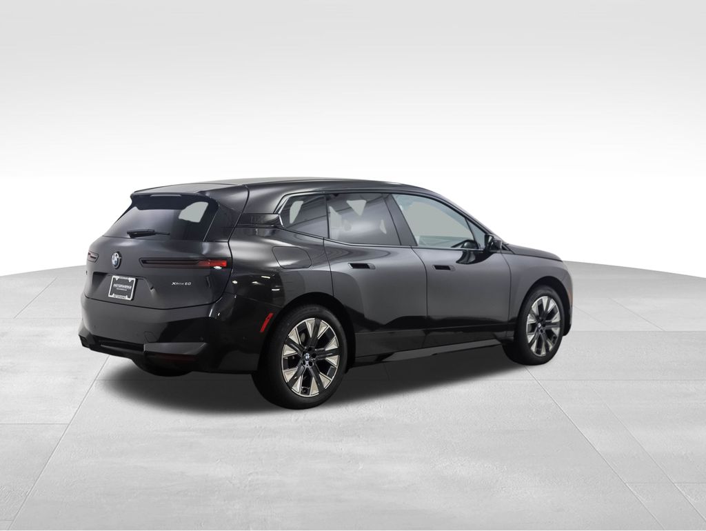 Thumbnail: 2026 BMW iX - 5