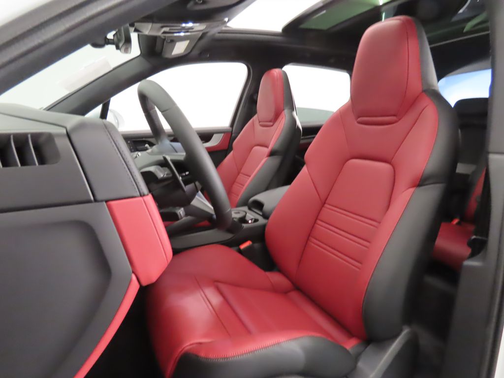 Thumbnail: 2026 Porsche Cayenne - 5
