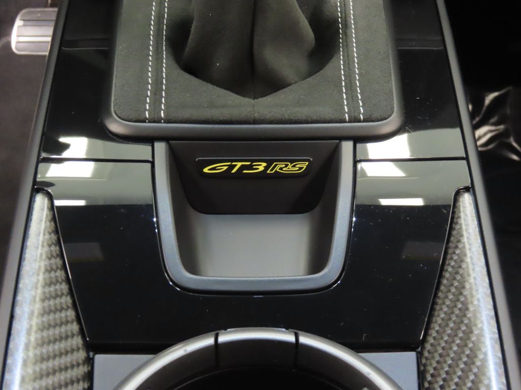 Thumbnail: 2025 Porsche 911 - 30