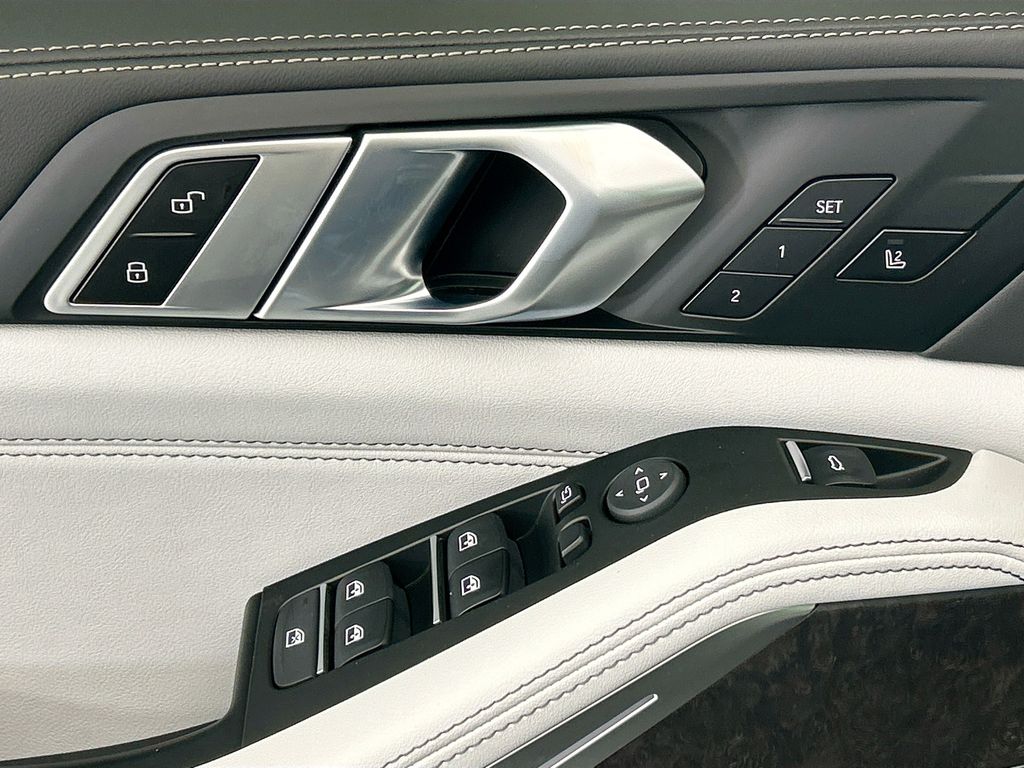 Thumbnail: 2026 BMW X5 - 22