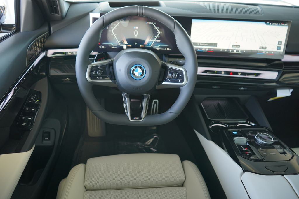 Thumbnail: 2026 BMW i5 - 16