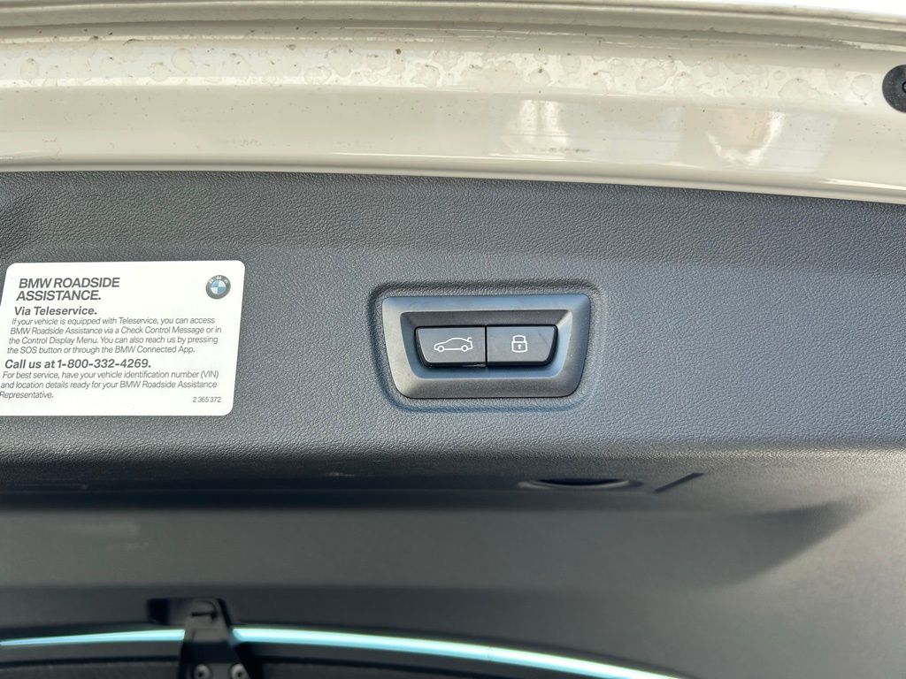 2024 BMW i4 xDrive40 23