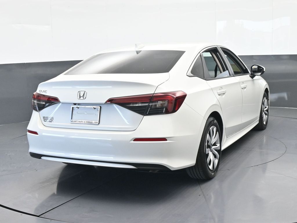 Used 2025 Platinum White Pearl Honda LX image 5
