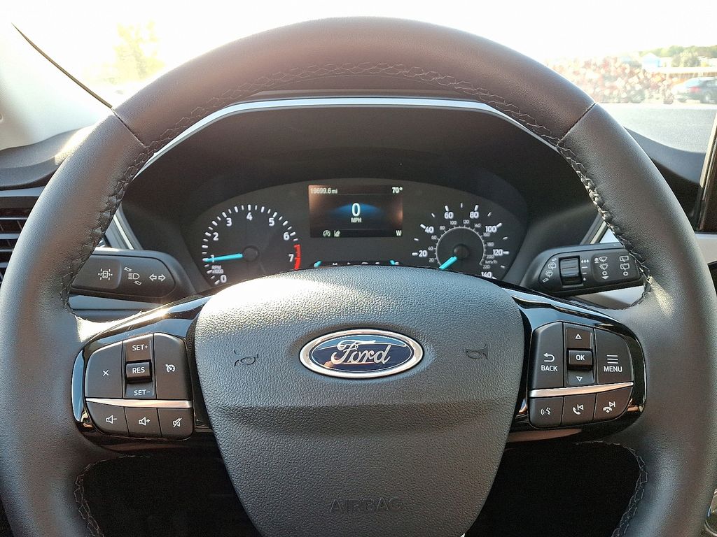 Thumbnail: 2022 Ford Escape - 20