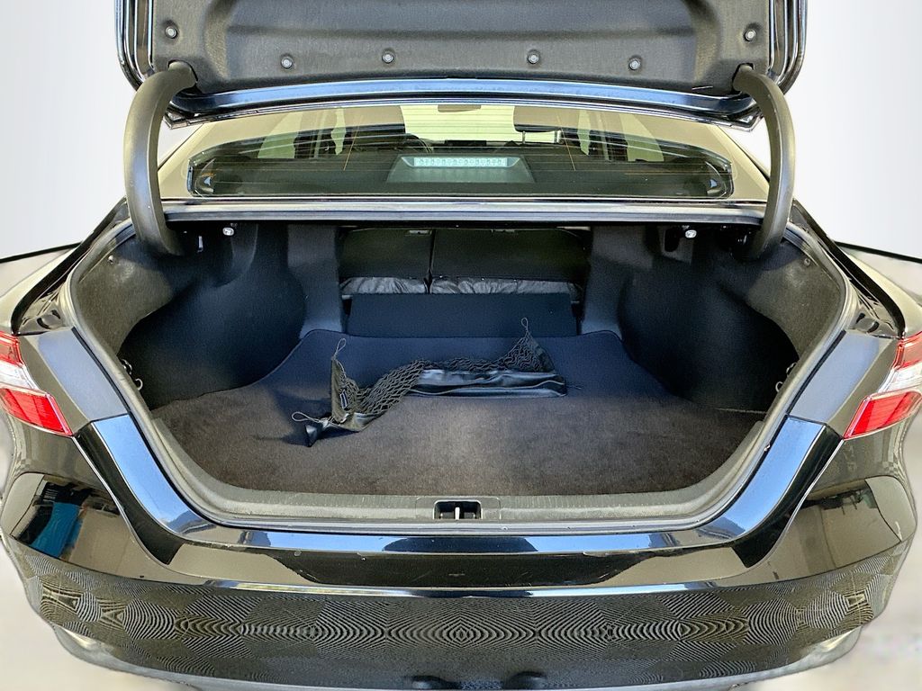 Thumbnail: 2022 Toyota Camry - 24