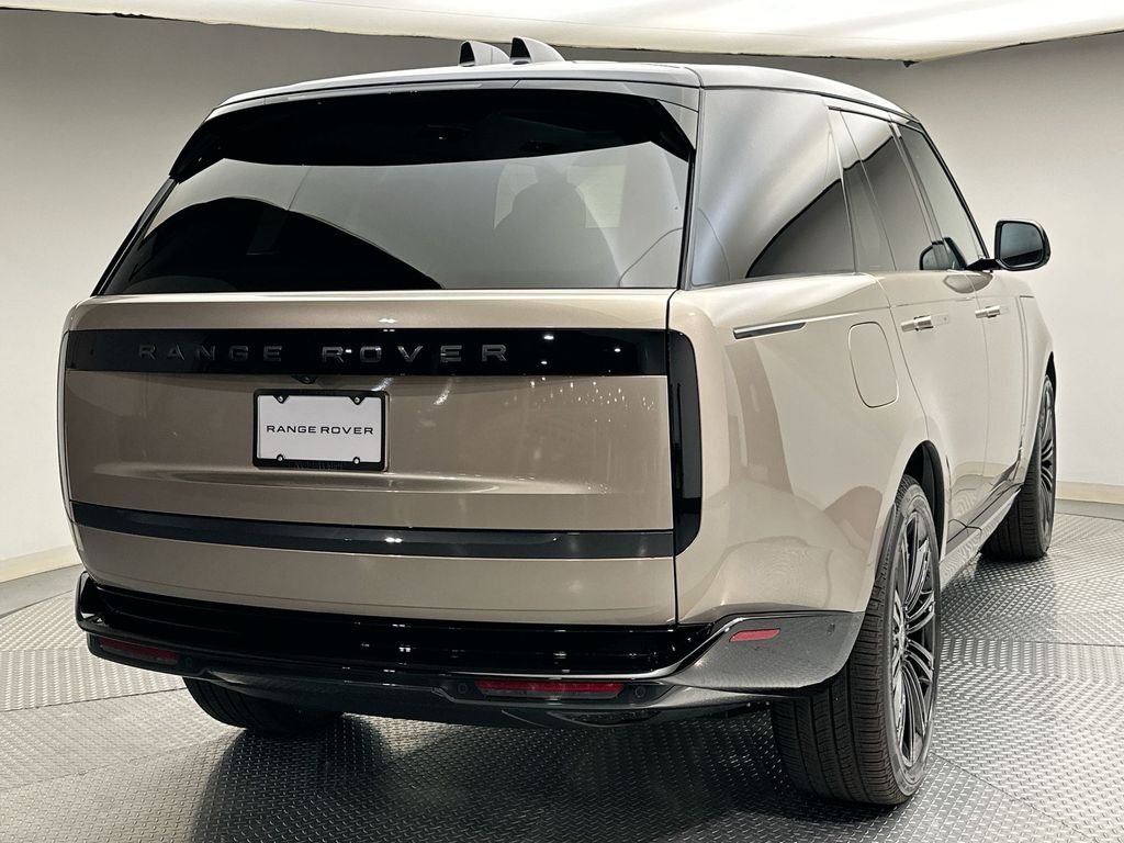 Thumbnail: 2025 Land Rover Range Rover - 3