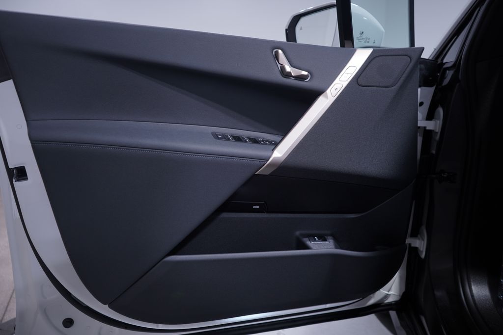 Thumbnail: 2025 BMW iX - 17