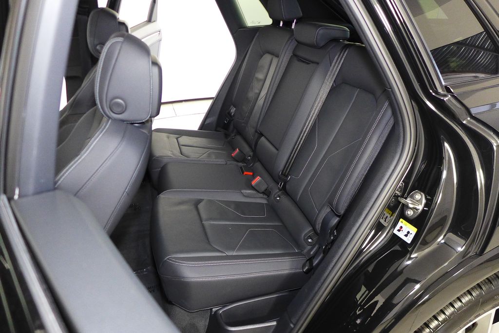 Thumbnail: 2022 Audi Q3 - 21