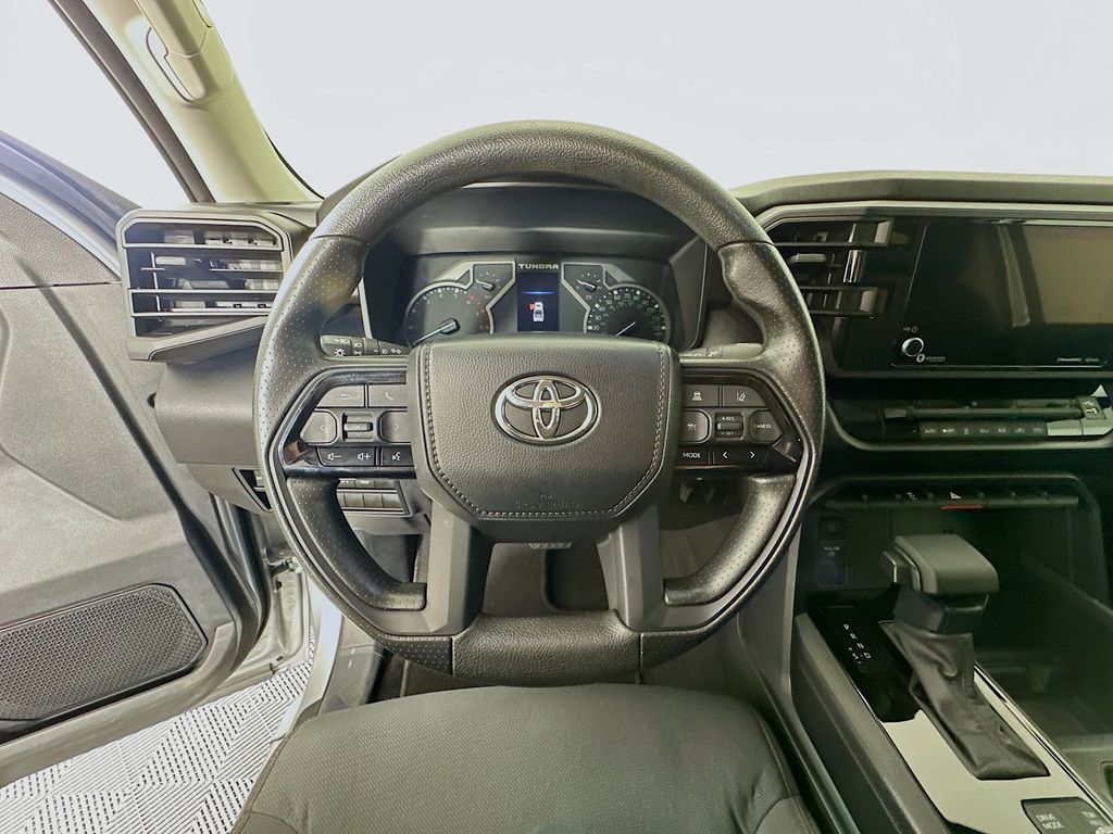 Thumbnail: 2024 Toyota Tundra - 11