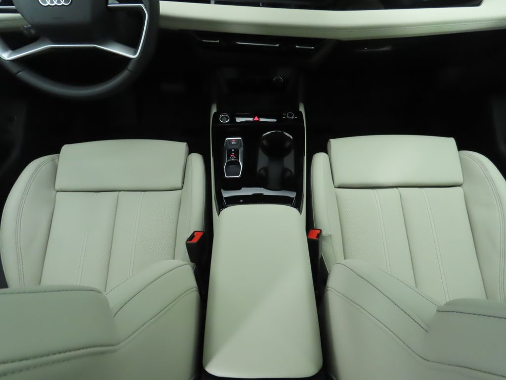 Thumbnail: 2025 Audi Q6 e-tron - 18