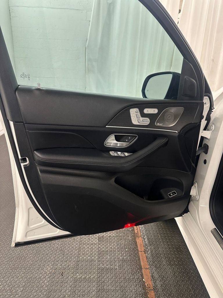 used 2022 Mercedes-Benz GLE car, priced at $34,985