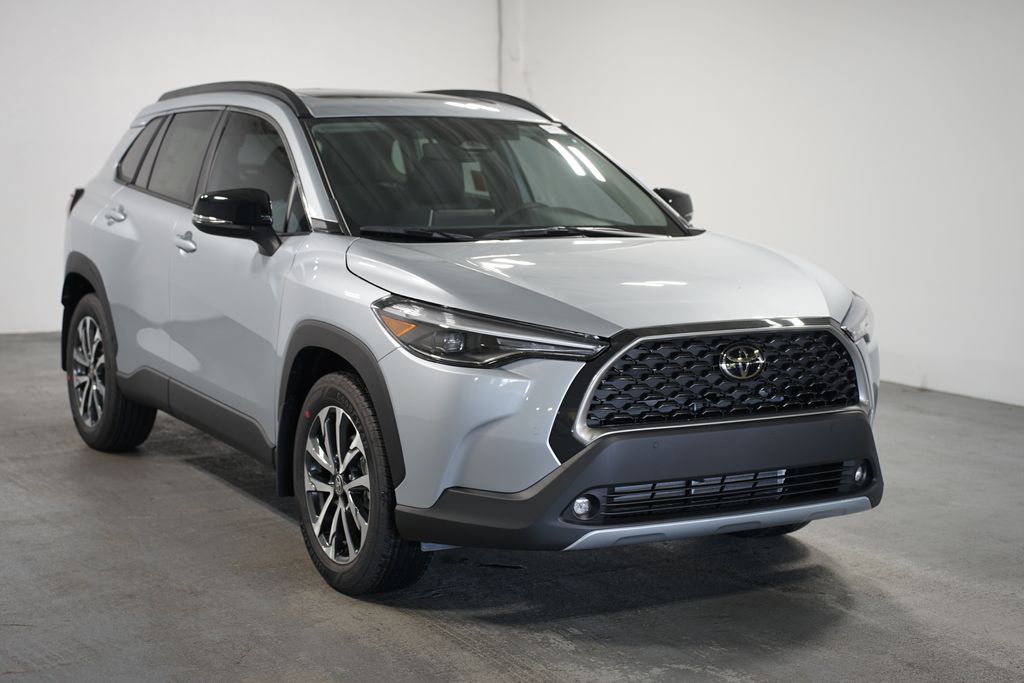 Thumbnail: 2025 Toyota Corolla Cross - 3