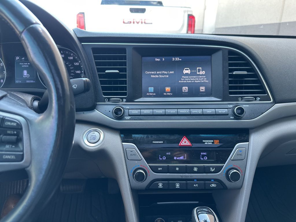 Thumbnail: 2018 Hyundai Elantra - 11