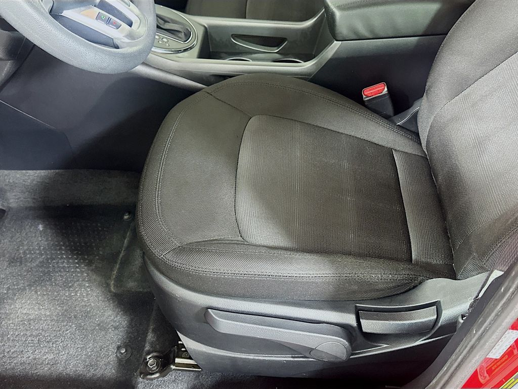 Thumbnail: 2011 Kia Sportage - 19