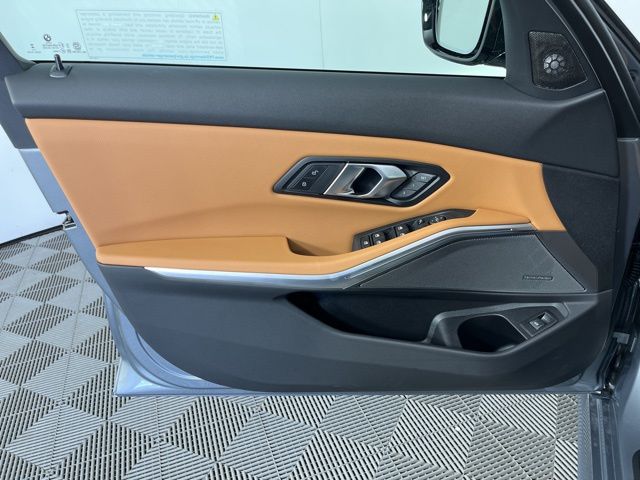 Thumbnail: 2025 BMW 3 Series - 9