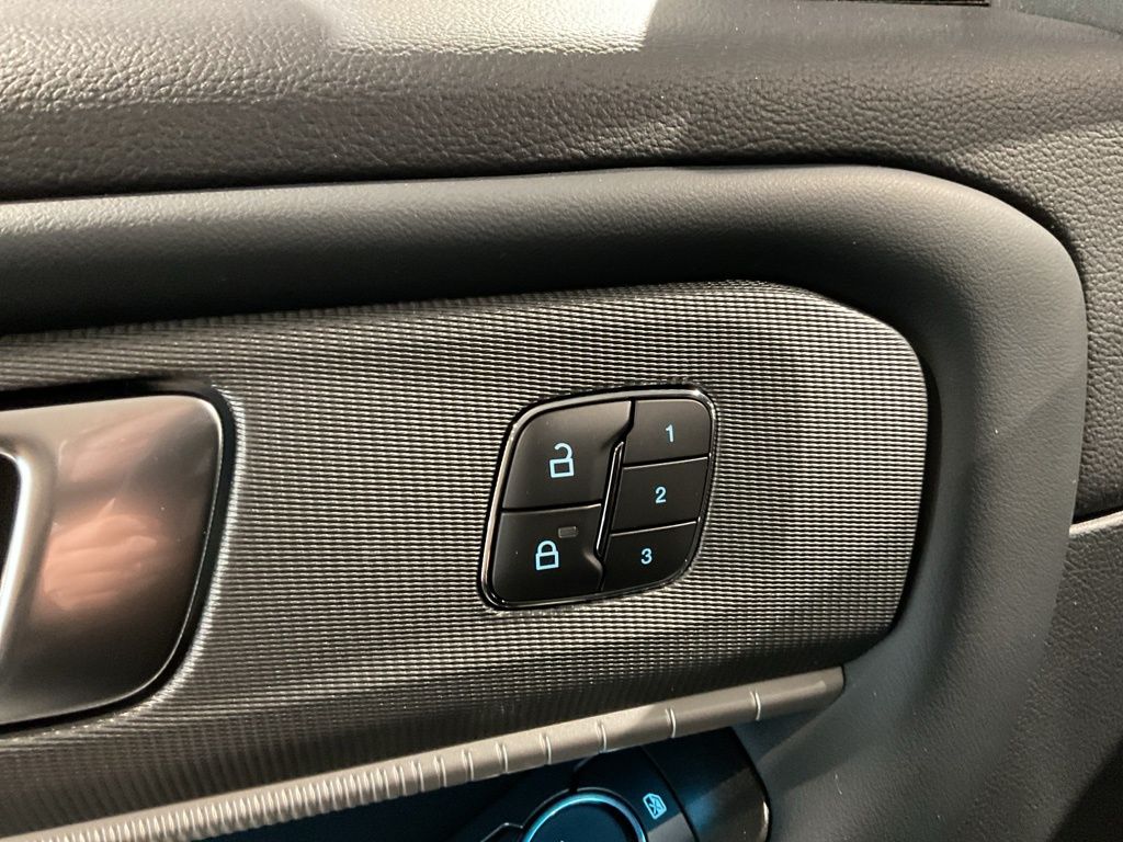 New 2026 Blue Ford ST-Line image 11