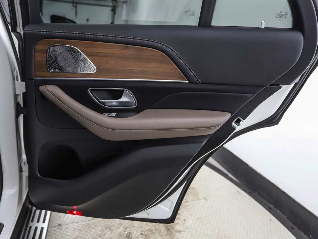 Thumbnail: 2021 Mercedes-Benz GLE - 24