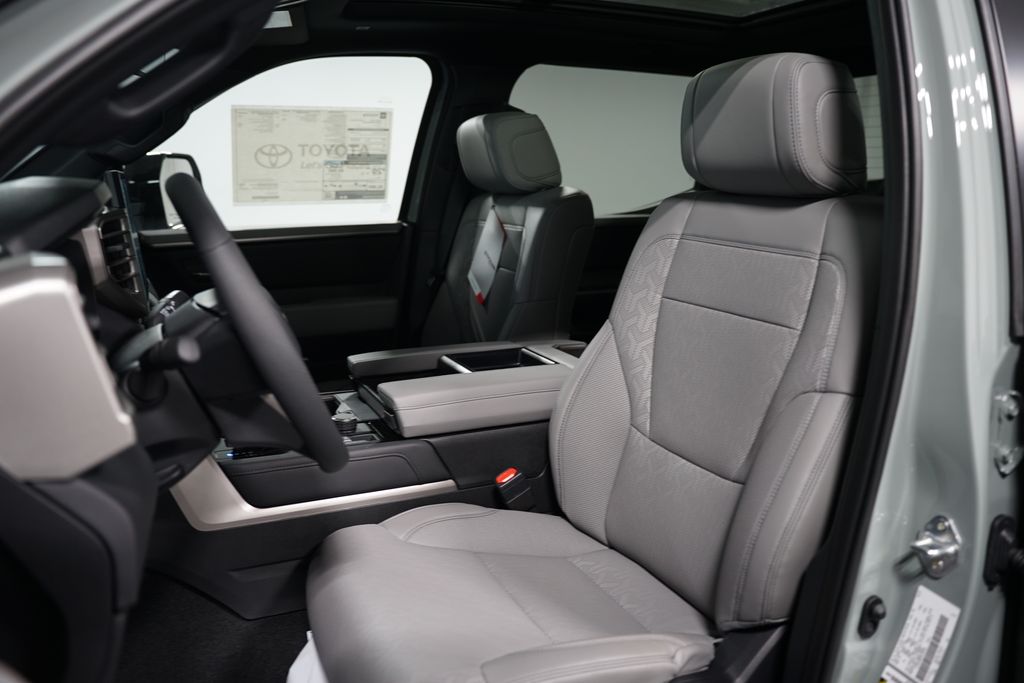 2025 Toyota Tundra Limited 29