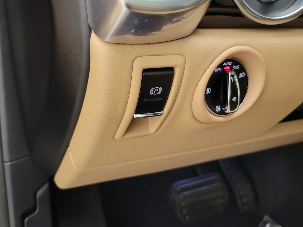 Thumbnail: 2017 Porsche Cayenne - 29