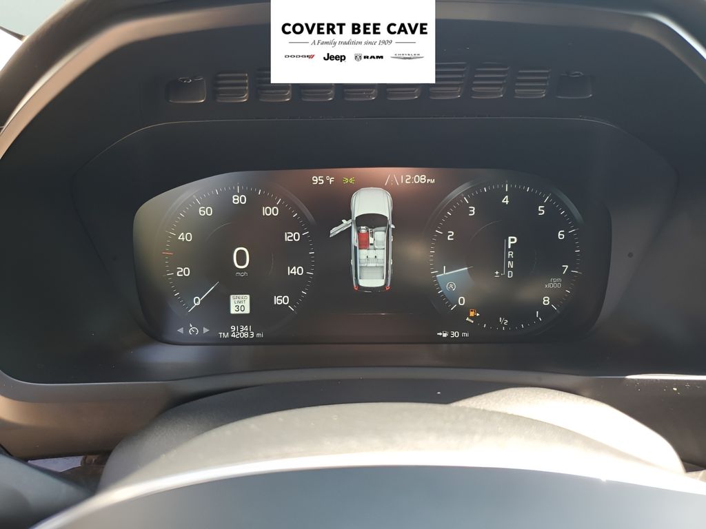 Used Car 2017 Volvo Xc90  T5 Momentum For Sale Under $15,000 In Austin, Texas