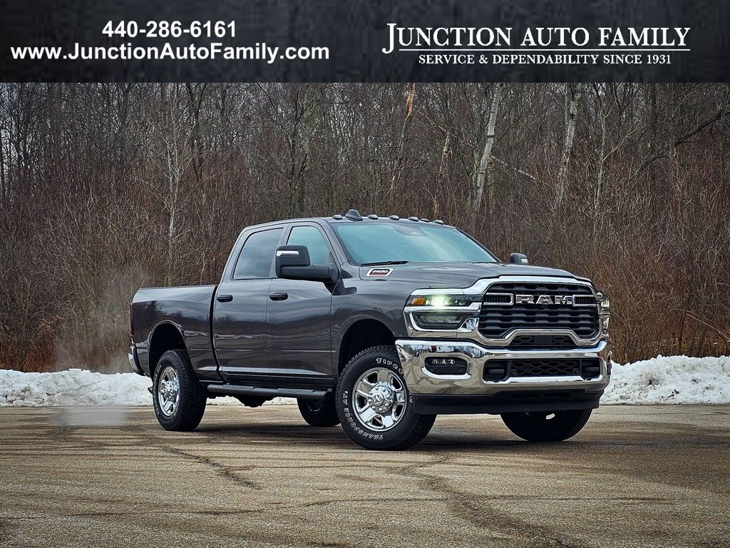2025 RAM 2500 Tradesman Crew Cab 4WD