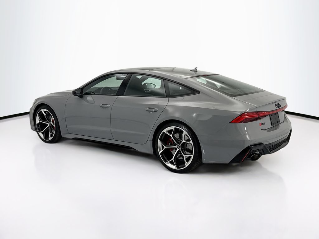 Thumbnail: 2026 Audi RS 7 - 7