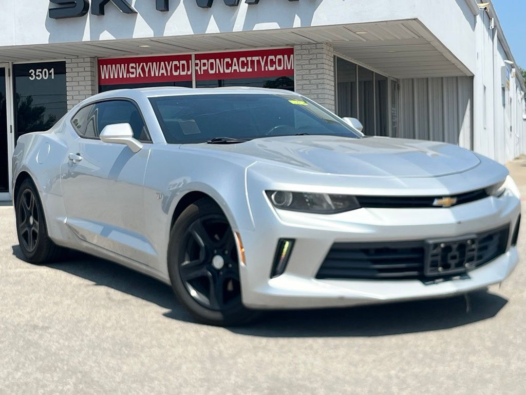 2017 Chevrolet Camaro 1LT Coupe RWD