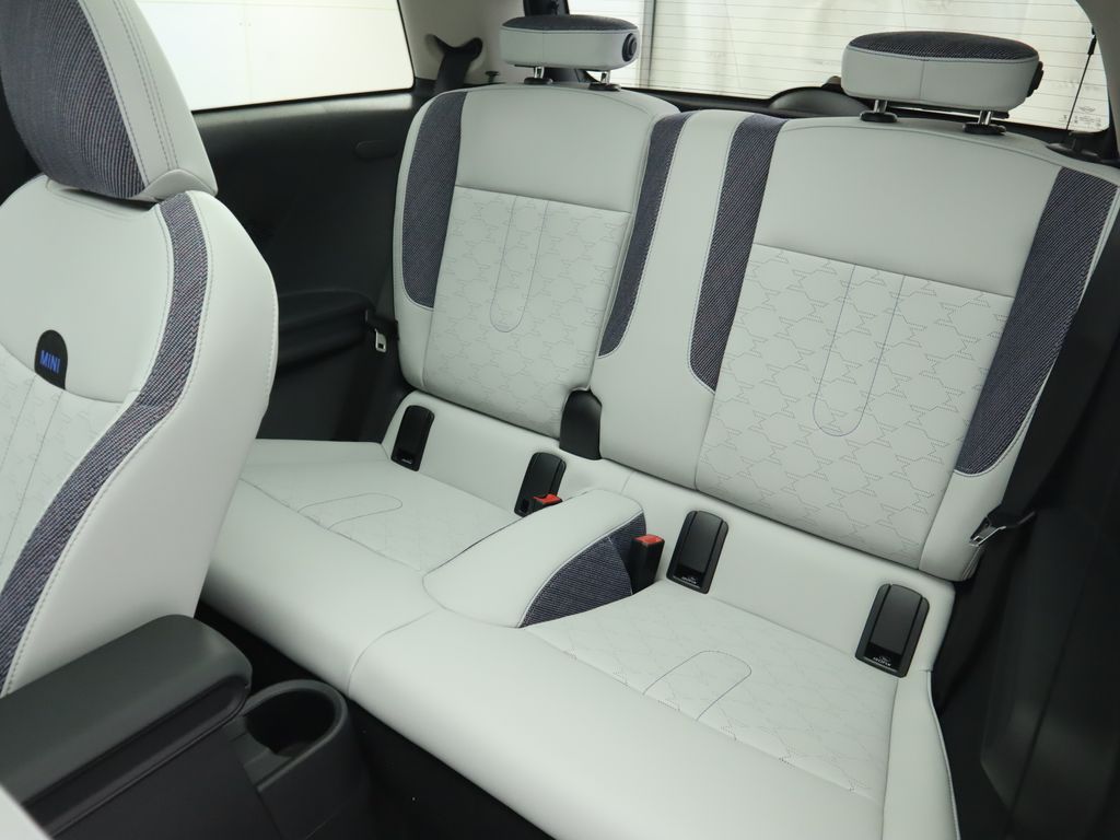 Thumbnail: 2026 MINI Cooper - 23