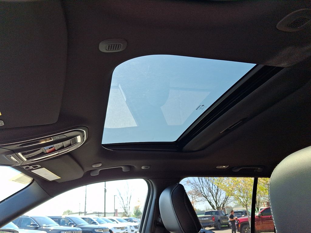 New 2026 Jeep Grand Cherokee SUV