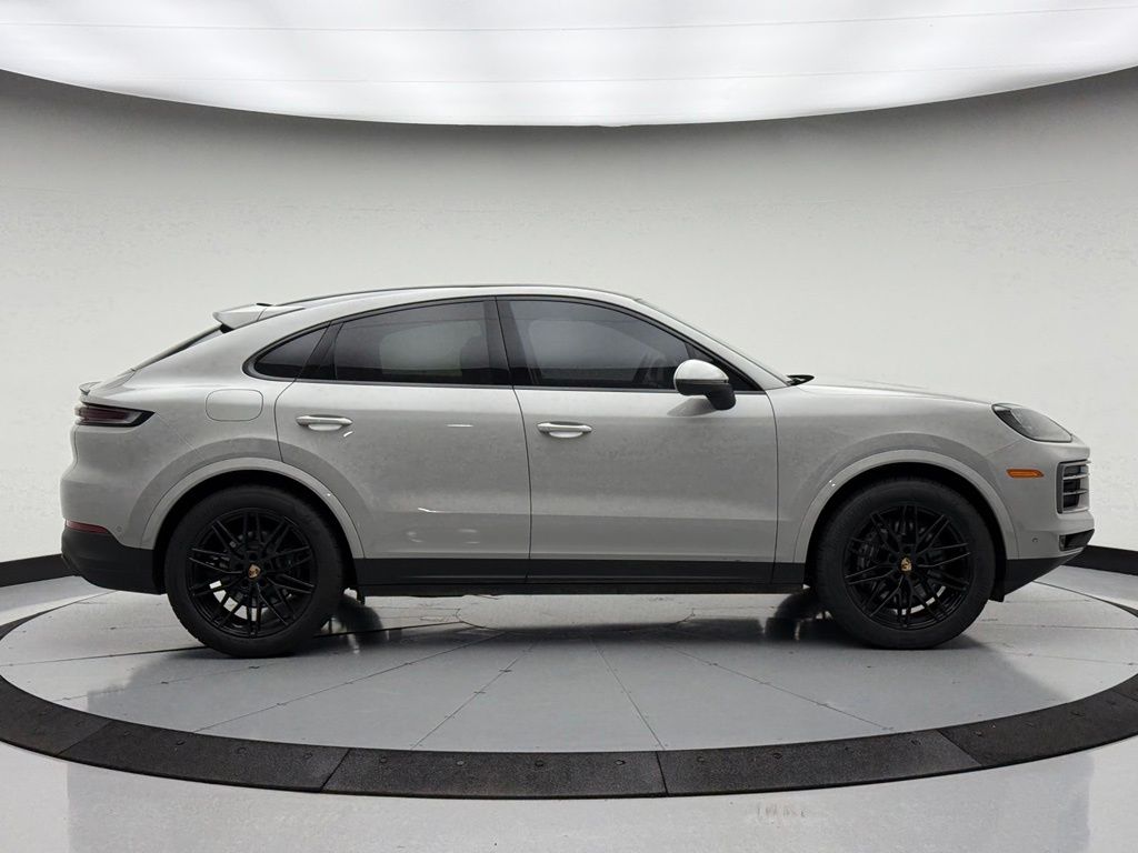Thumbnail: 2025 Porsche  - 8