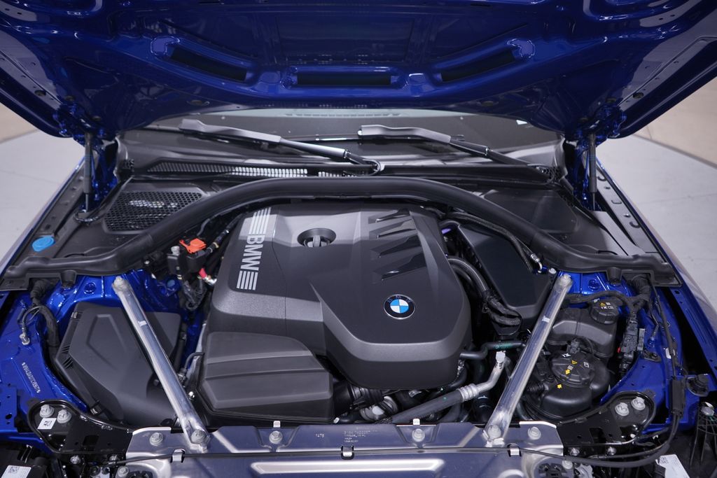 Thumbnail: 2026 BMW 4 Series - 14