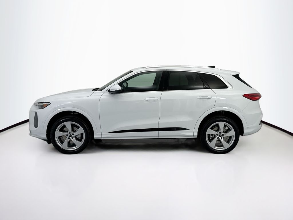 Thumbnail: 2026 Audi Q5 - 8
