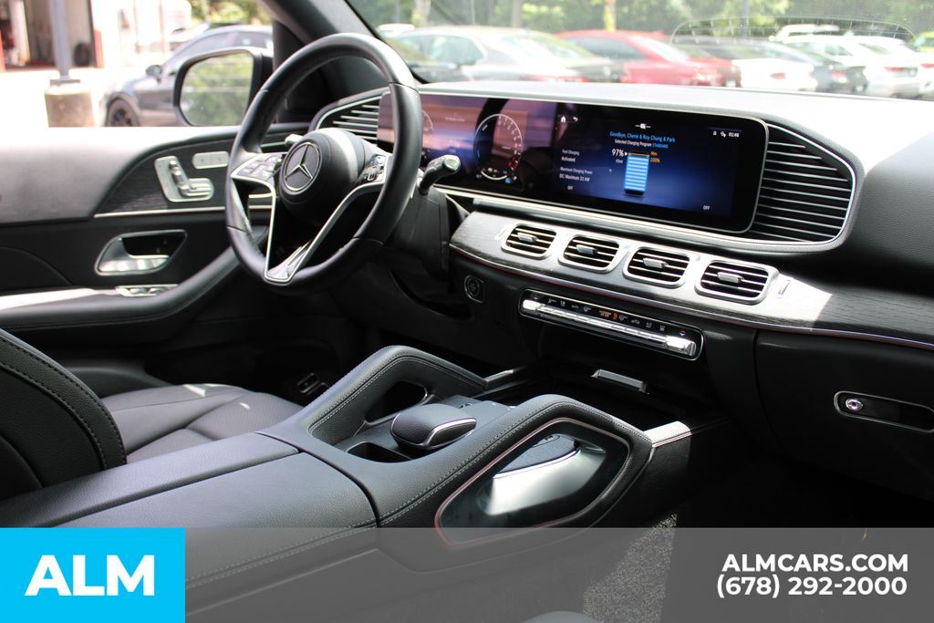 Used 2025 Black Mercedes-Benz GLE 450e image 27