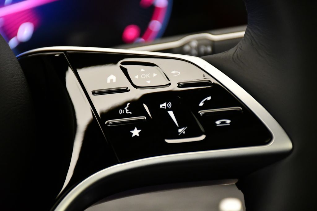 Thumbnail: 2026 Mercedes-Benz GLE - 24