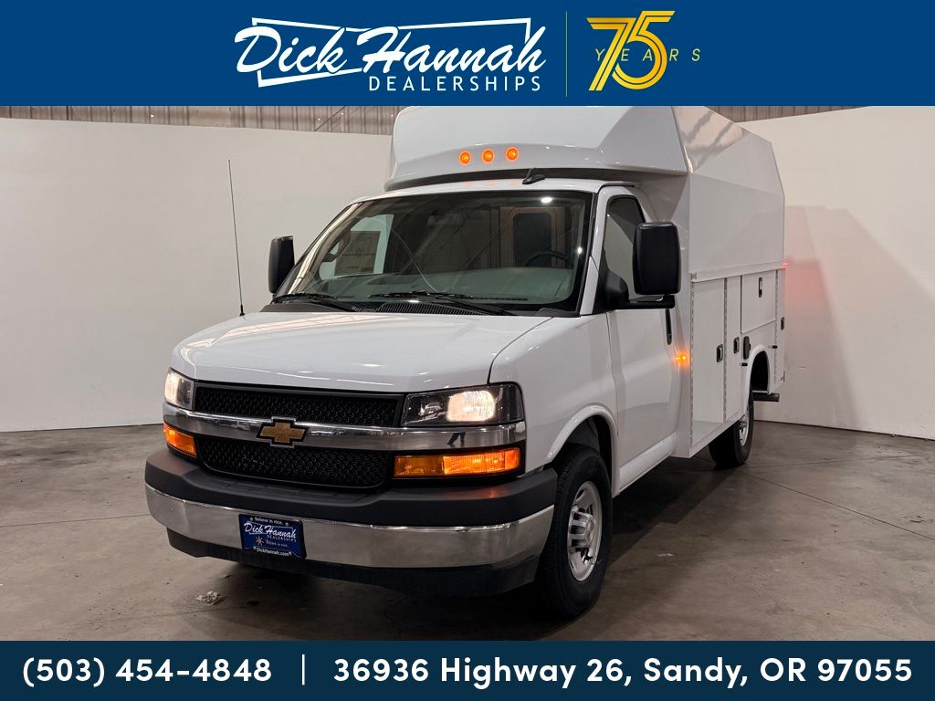 2025 Chevrolet Express 3500 Work Van