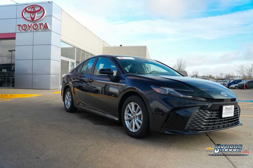 Black 2025 Toyota Camry LE FWD Sedan Front-Wheel Drive Continuously Variable Transmission