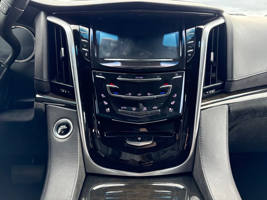 2019 Crystal White Tricoat Cadillac Escalade Platinum Edition 4X4 SUV
