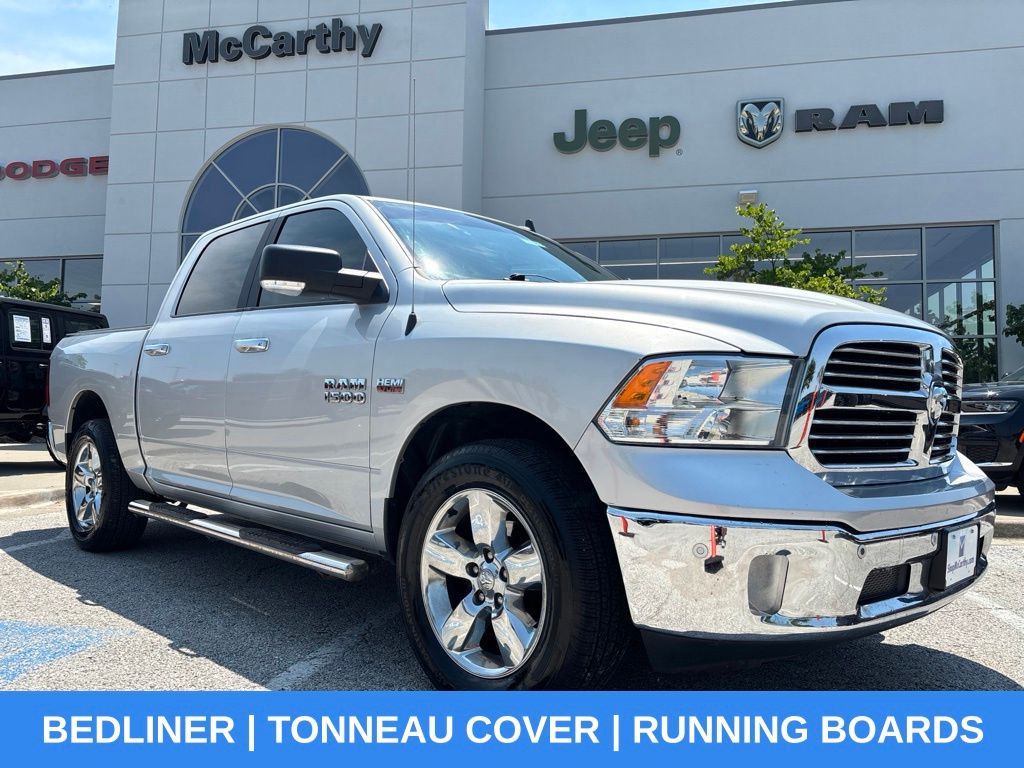 Bright Silver Clearcoat Metallic 2018 RAM 1500 Pickup Truck Four-Wheel Drive 8-Speed Automatic